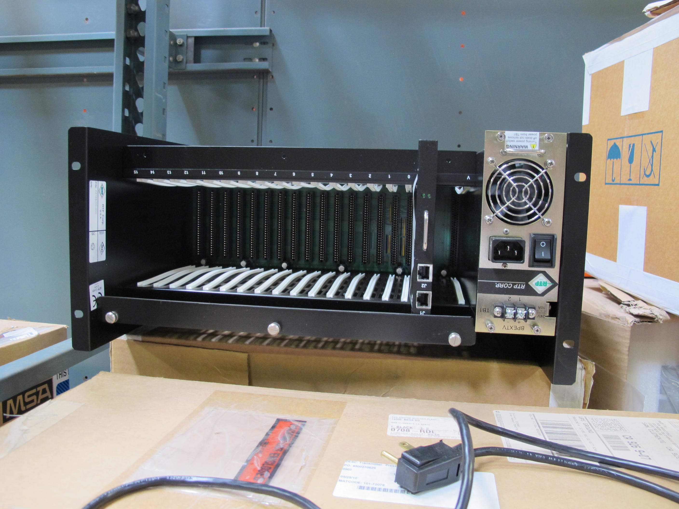 LOT TO INCLUDE: (1) ROSEMOUNT TRANSMITTER MODEL# 3051S2TG4A2A11X5AWA3WK1B4M5 (1) USER CONFIGURABLE BURST RATE, 2.4 GHZ DSSS, WIRELESS HART HOUSING/CONDUIT: WIRELESS PLANTWEB HOUSING, ALUMINUM, (1) CHASSIS, IO TYPE, 16 SLOT RTP2300 EXPANSION I/O KIND. 115/230 VAC, (1) HOUSING, STANDARD NEST KIND, STL MATERIAL, (2) GAUGES, FLOW TYPE, 6 INCH GAUGE FACE SIZE, 0-9000 GPM RANGE, 1/4" NPTF TOP AND BOTTOM CONNECTION. SWP 500 PSI, HOUSING SST BELLOWS SST, FILL ETHYLENE- GLYCOL & WATER, O-RINGS VITON DIFF. LOADING & HANDLING FEE $15-4142